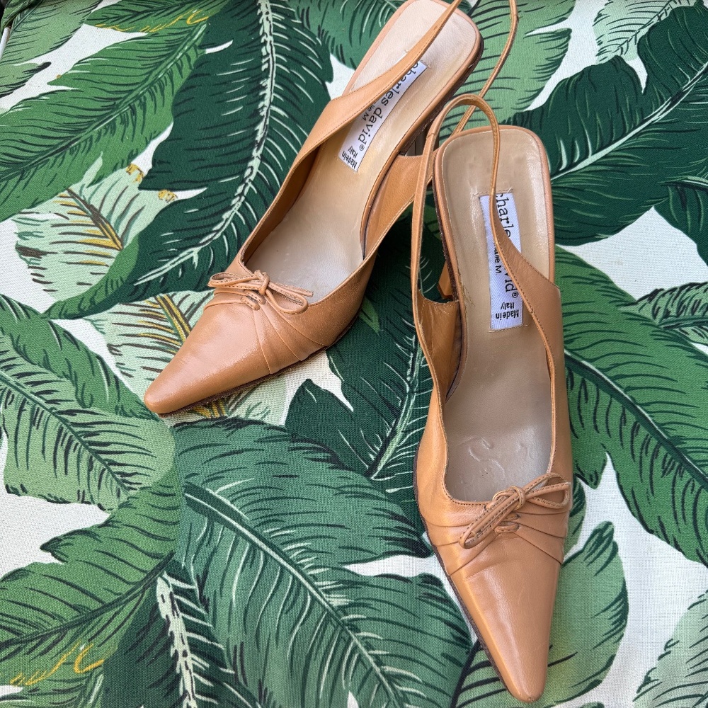 Vintage Charles David Tan/Nude Slingback Heels